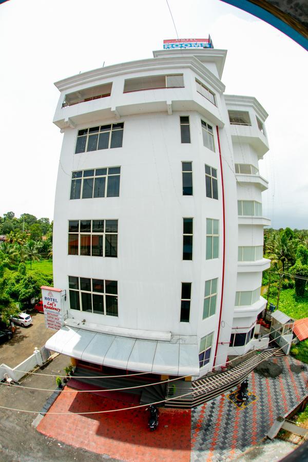 Lals Residency Adur Exterior photo